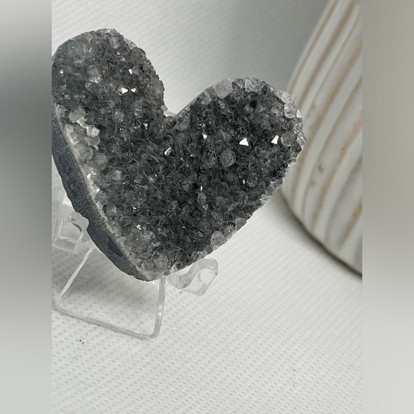 Amethyst Heart Druzy Geode 2” - Picture 9 of 12